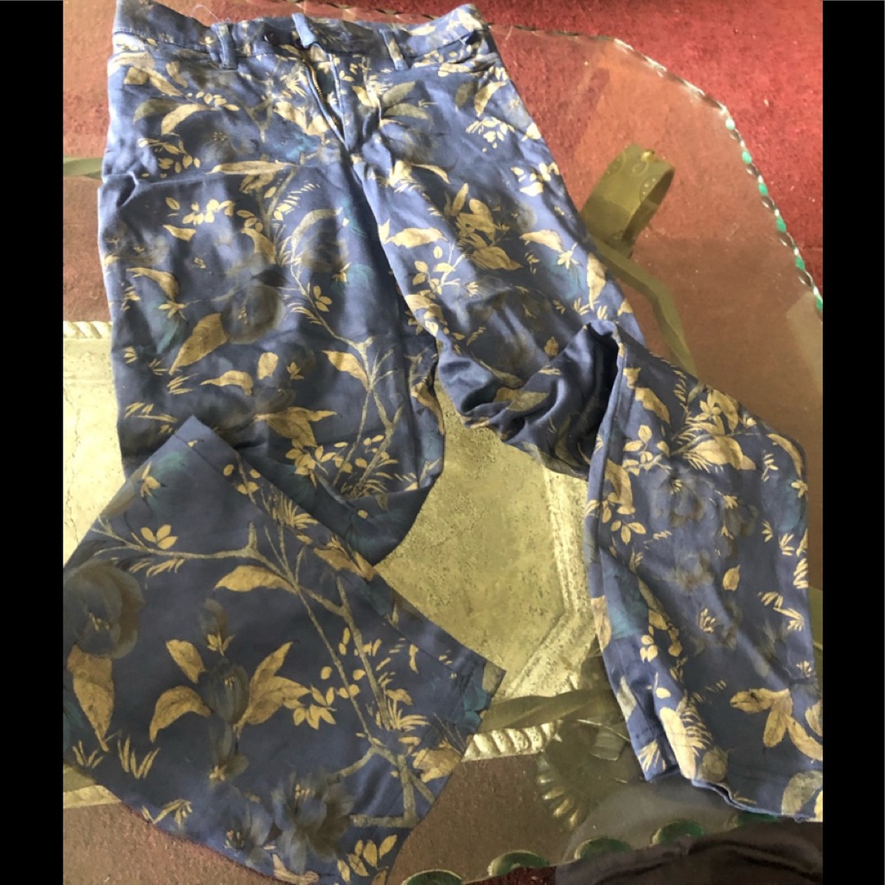 GUESS JEANS SIZE 29 stretch spandex flower 🌸